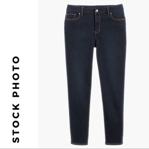 Chico’s So Lifting Crop Pants in Capri Indigo